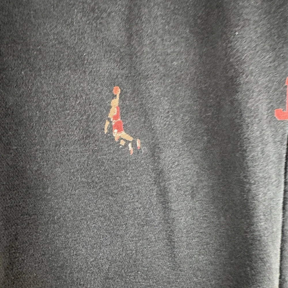 Jordan essentials statement